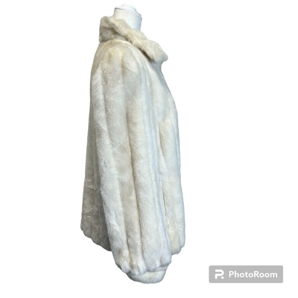 Vintage 80s Jordache Faux Fur Coat |Fully Lined |Size 13/14 Ivory/White USA Made - Picture 3 of 16
